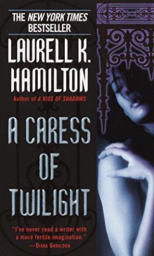 Laurell K. Hamilton: A Caress of Twilight (2003)