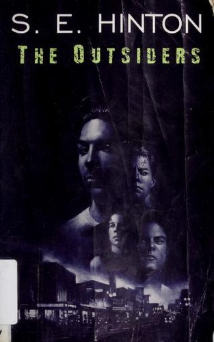 S. E. Hinton: The Outsiders (2005, Thorndike Press)