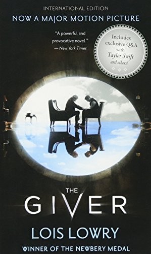 Lois Lowry: The Giver (International Ed) (Giver Quartet) (Paperback, 2014, HMH Books for Young Readers)