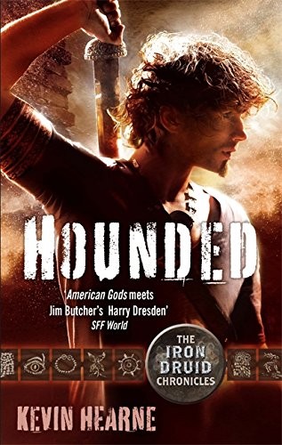 Kevin Hearne: Hounded (Paperback, 2011, imusti, Orbit)