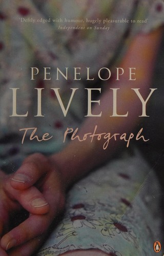 Penelope Lively: Photograph (2004, Penguin Books, Limited)