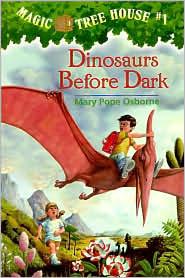 Mary Pope Osborne, Sal Murdocca, Bartomeu Seguí i Nicolau, Macarena Salas: Dinosaurs Before Dark (Paperback, 1992, Random House)